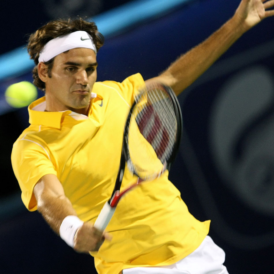 费德勒在曼联比赛中挺进下一轮，战术调整引发热议！的简单介绍