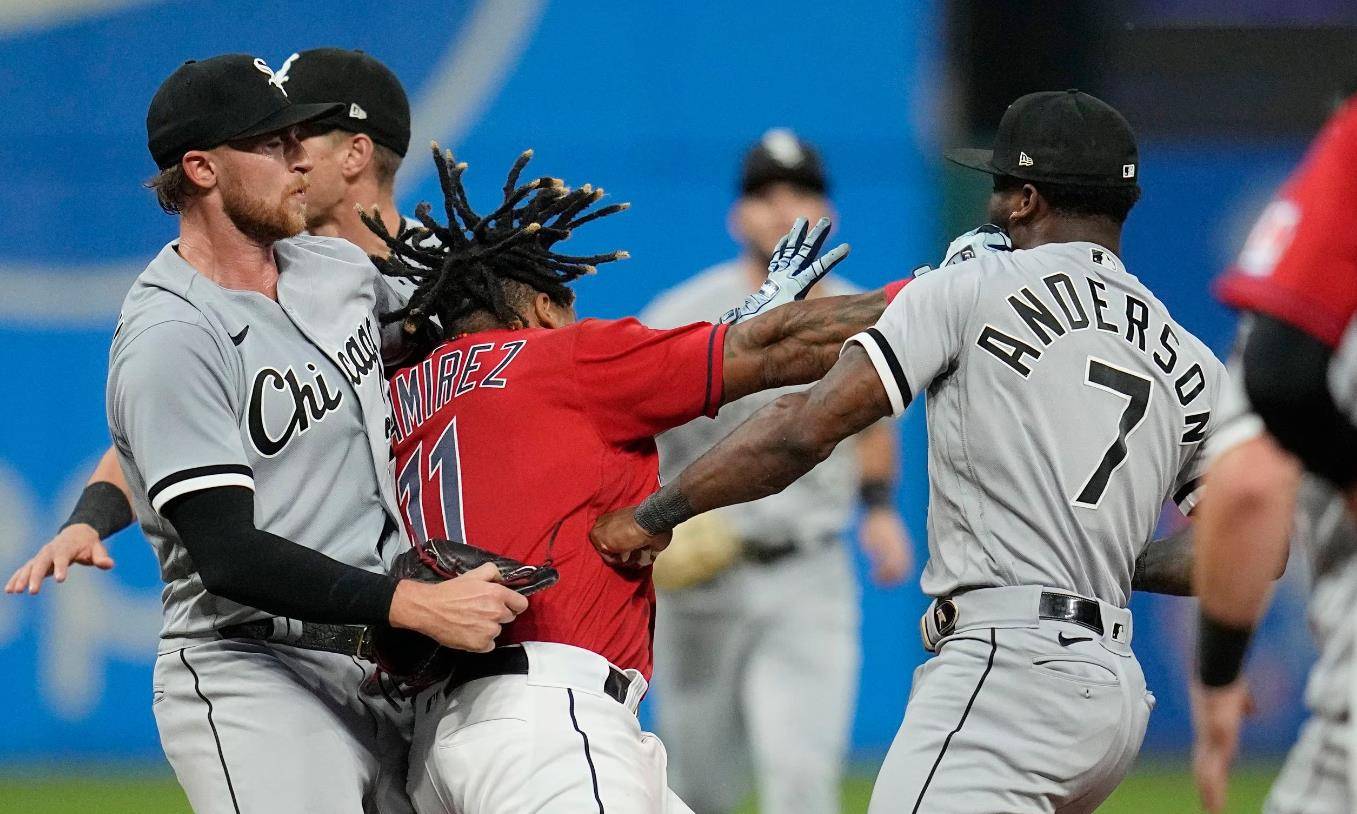 蒂姆在G2比赛中出色防守，比分优势明显引发热议！