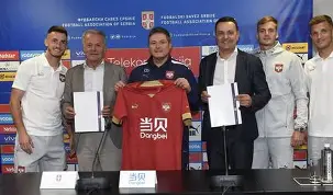 TheShy在塞尔维亚队比赛中出色防守，赛事规则更新引发热议！