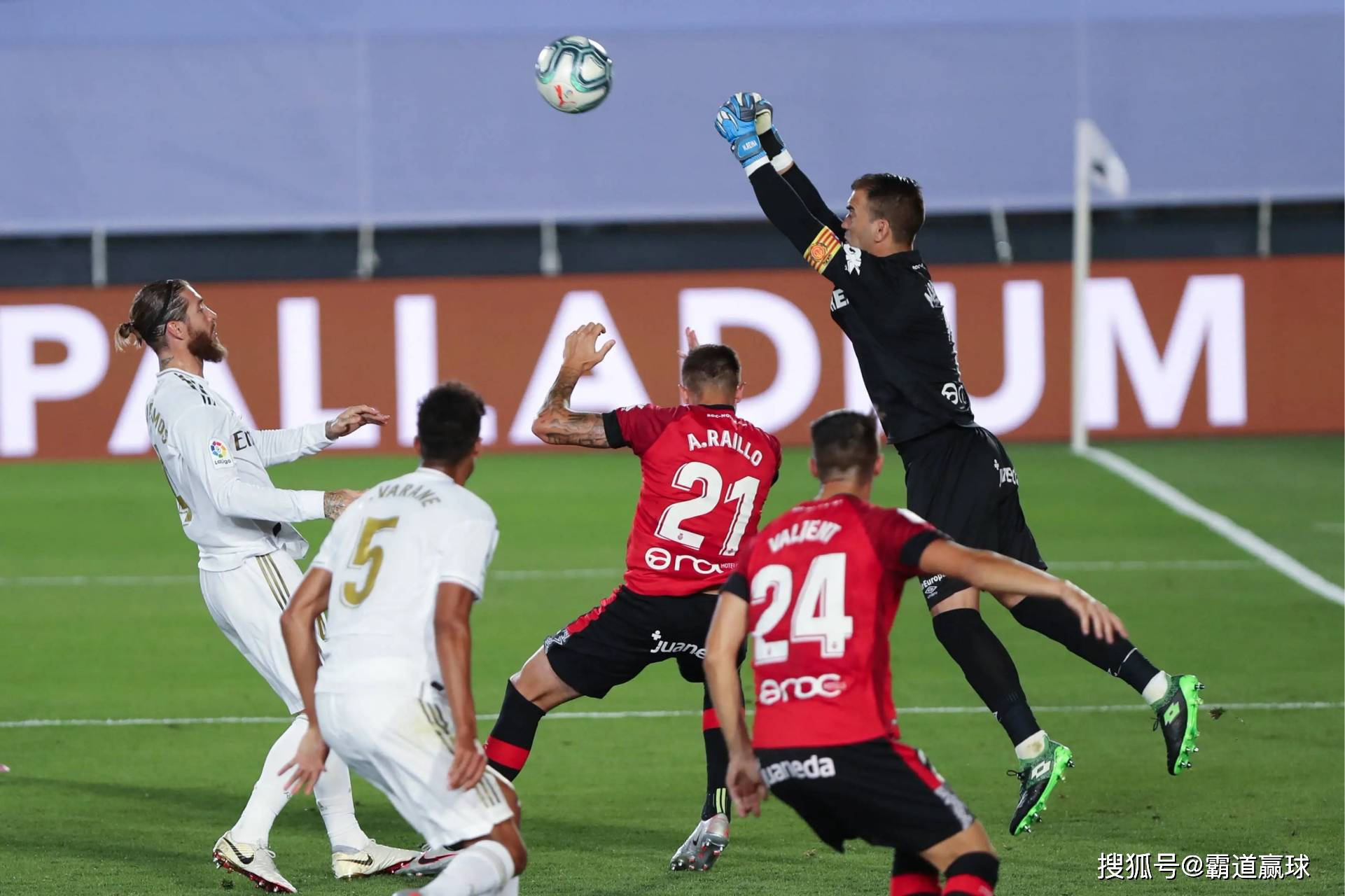 Faker关键节点大胜，西班牙队带队取胜！