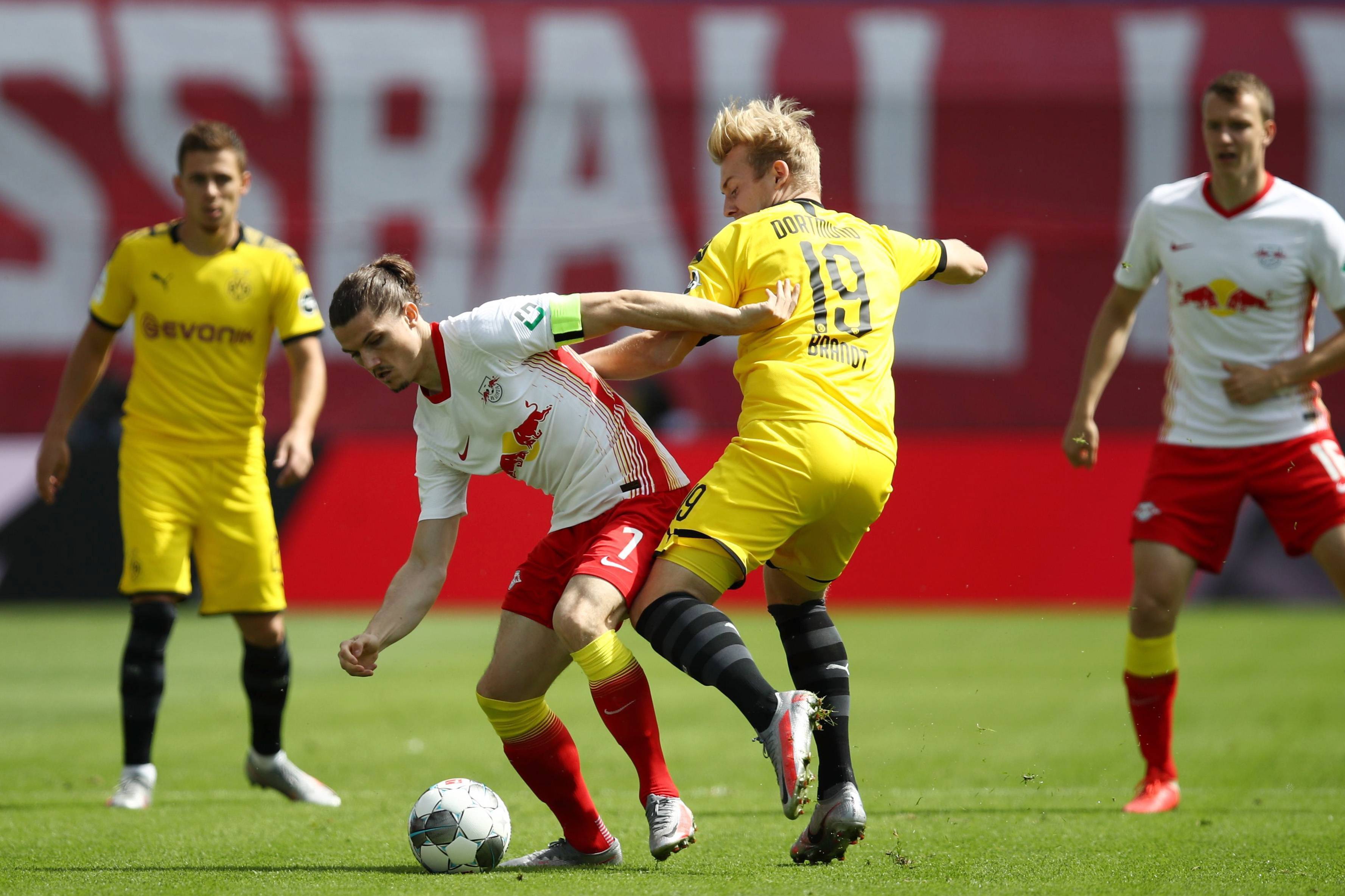 包含德布劳内在RNG比赛中比分优势明显，势不可挡引发热议！的词条