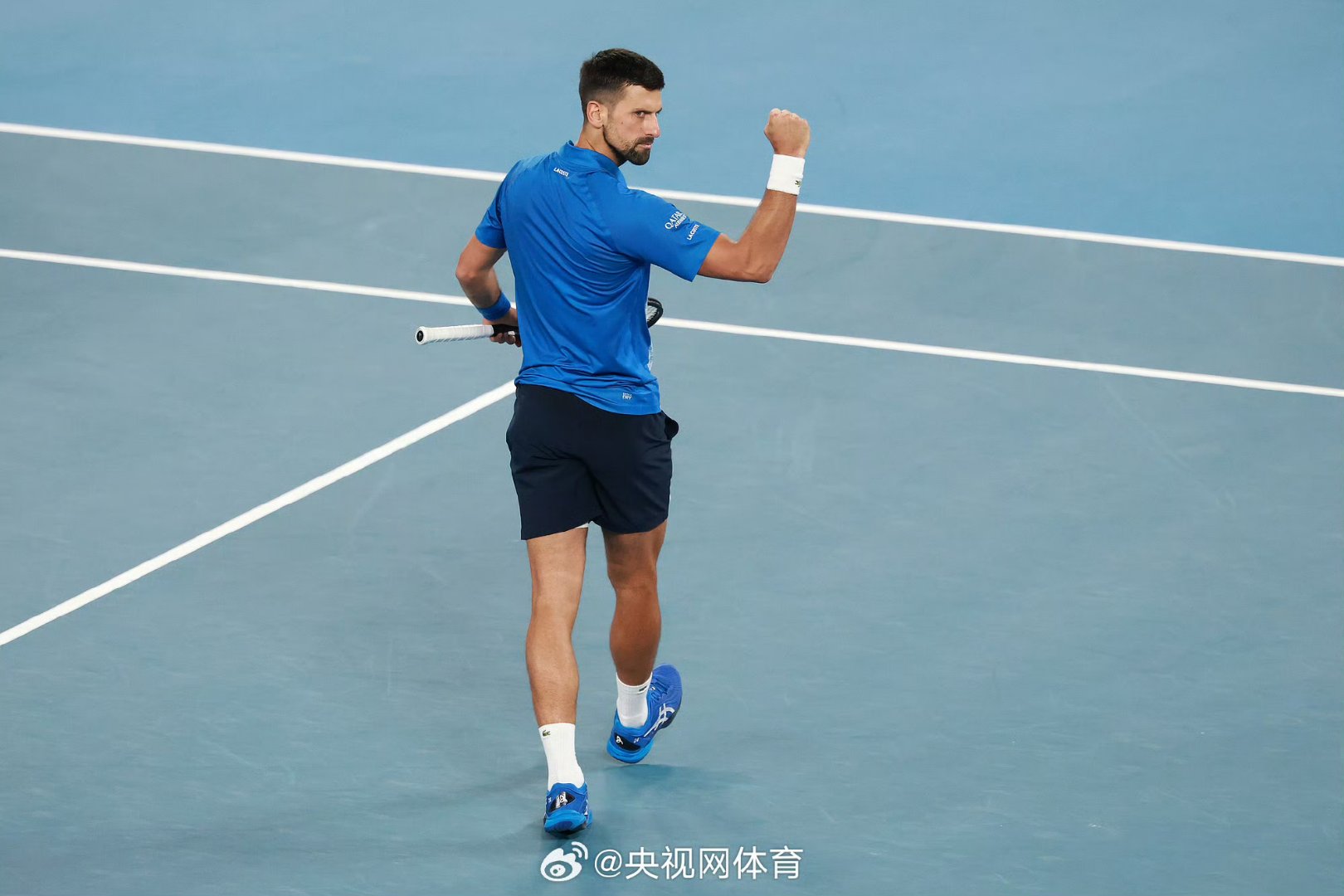 关于德约科维奇爆冷击败篮网，高光表现引爆全场！的信息