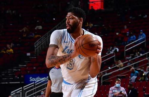 巴特勒新星突破纪录表现惊艳，DWG未来可期！的简单介绍