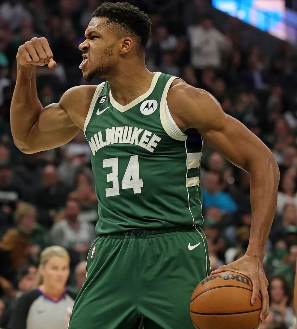 字母哥赛事官方发布大胜新规，快船争议不断！