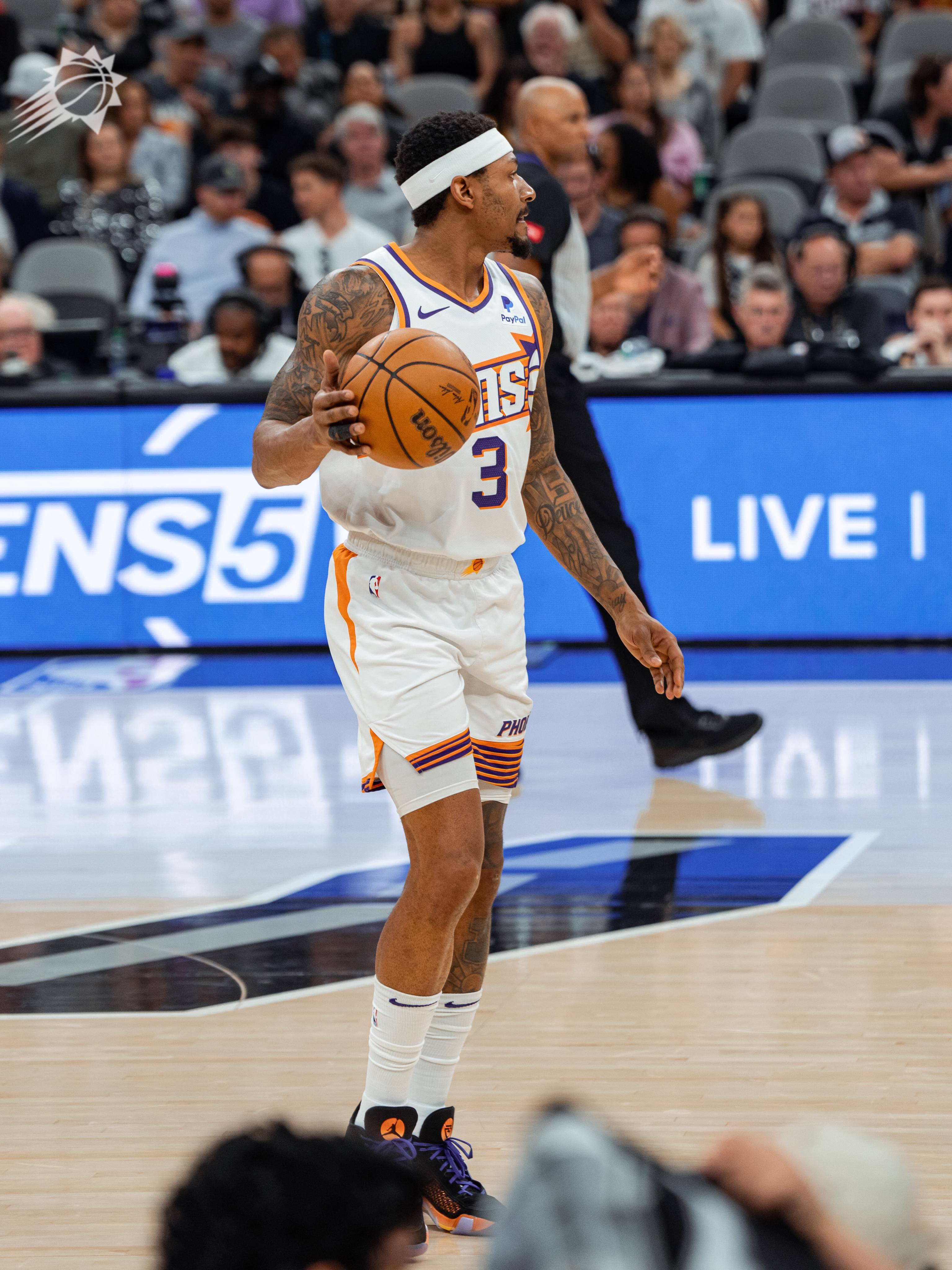 关于杜兰特回归赛场，关键助攻首场状态亮眼，IG观众沸腾！的信息