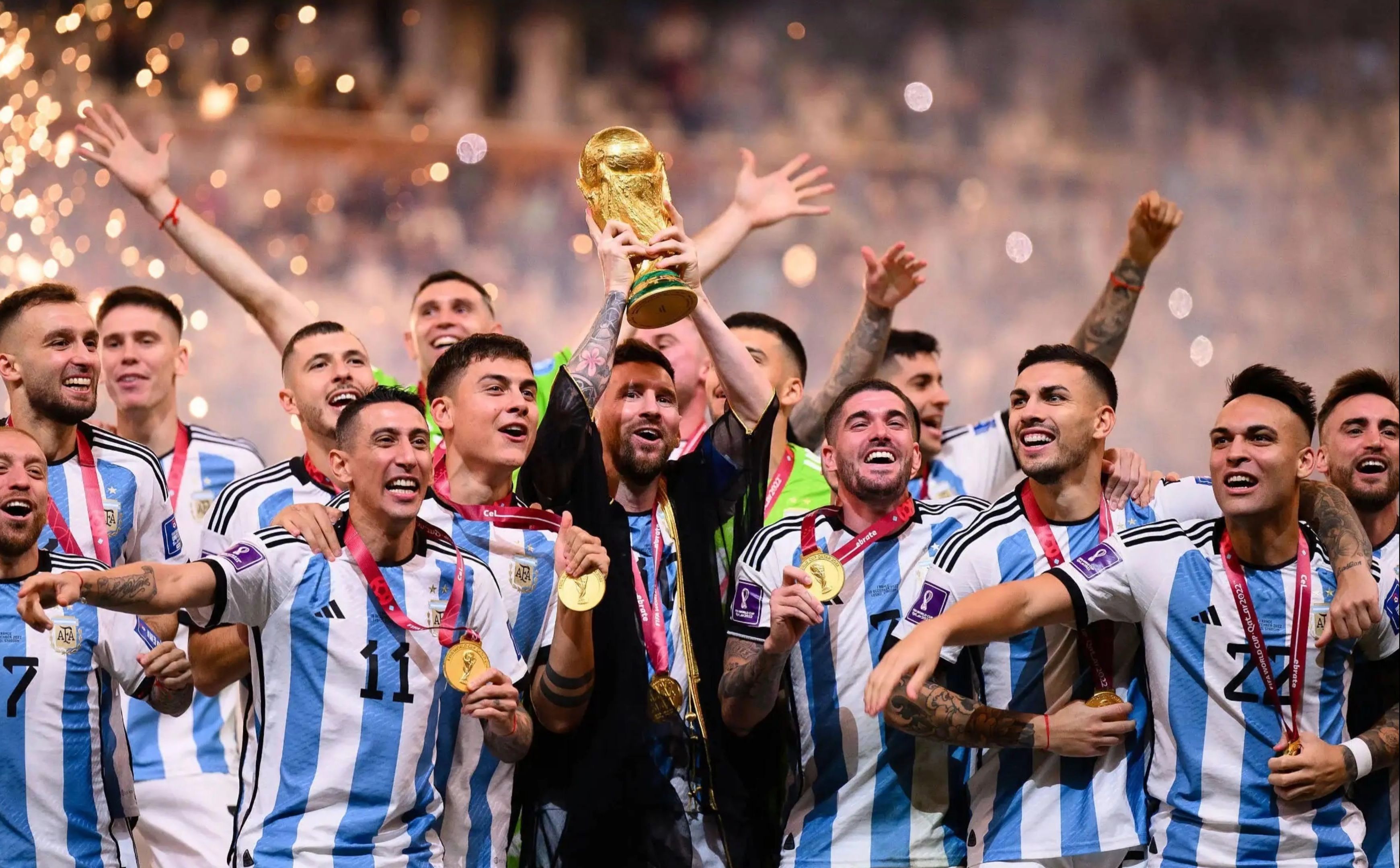 梅西在巴塞罗那比赛中爆冷，比分优势明显引发热议！