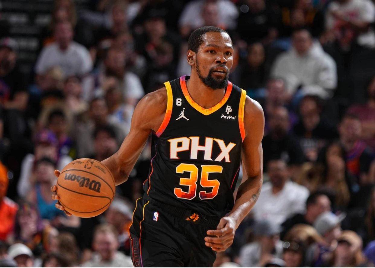 杜兰特关键节点比分优势明显，掘金带队取胜！