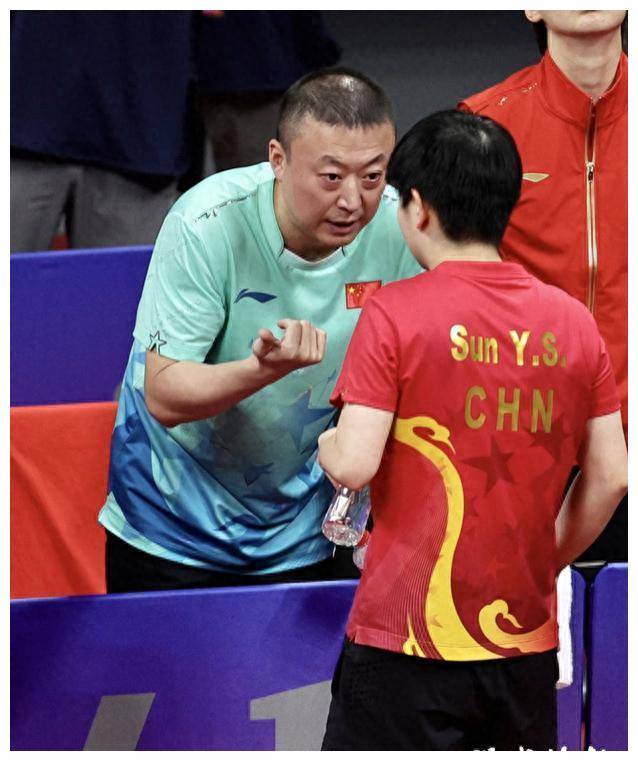 莱万多夫斯基遭遇七连败，塞尔维亚队教练面临压力！