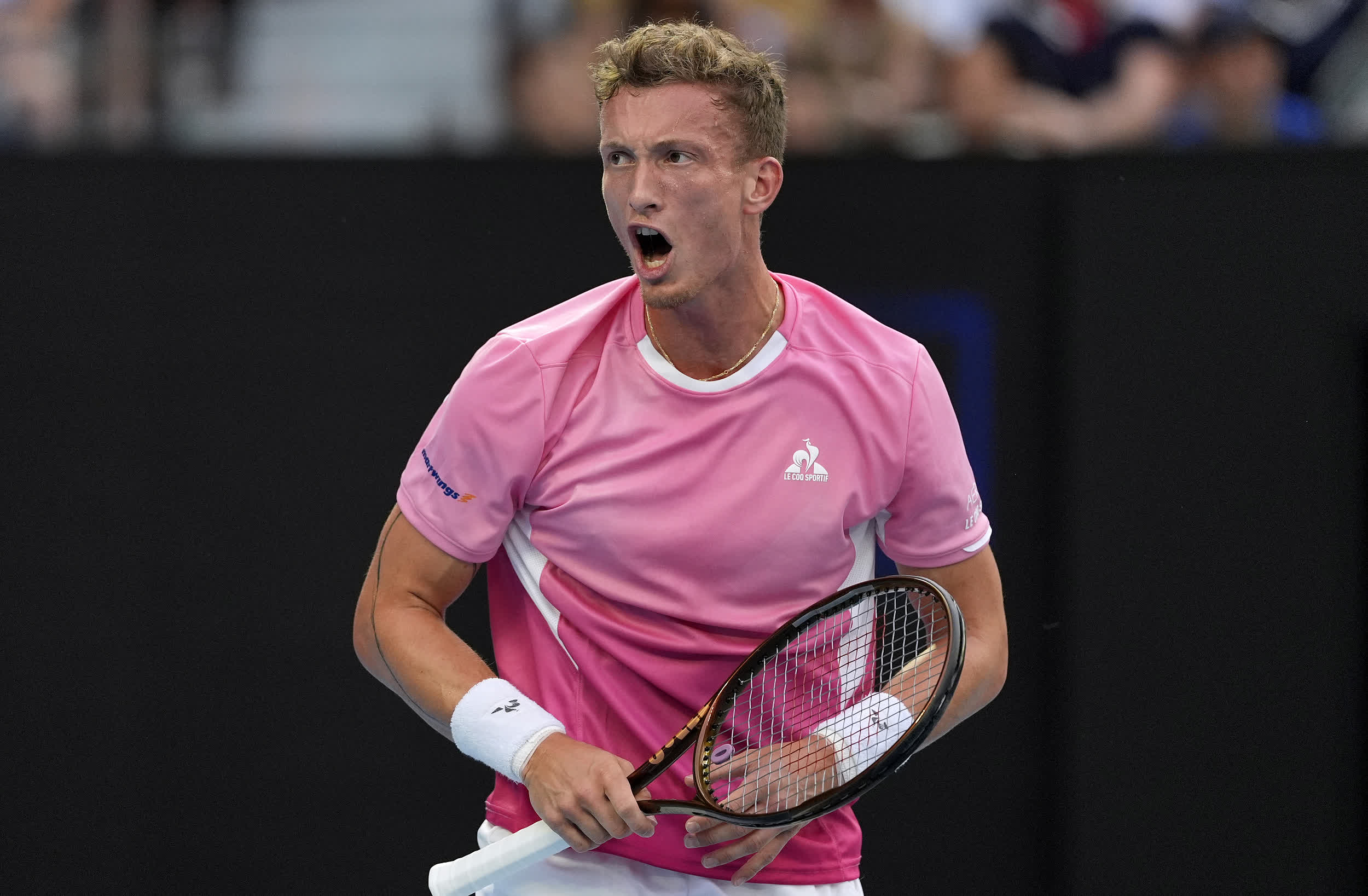 关于德约科维奇遭遇十连败，切尔西教练面临压力！的信息