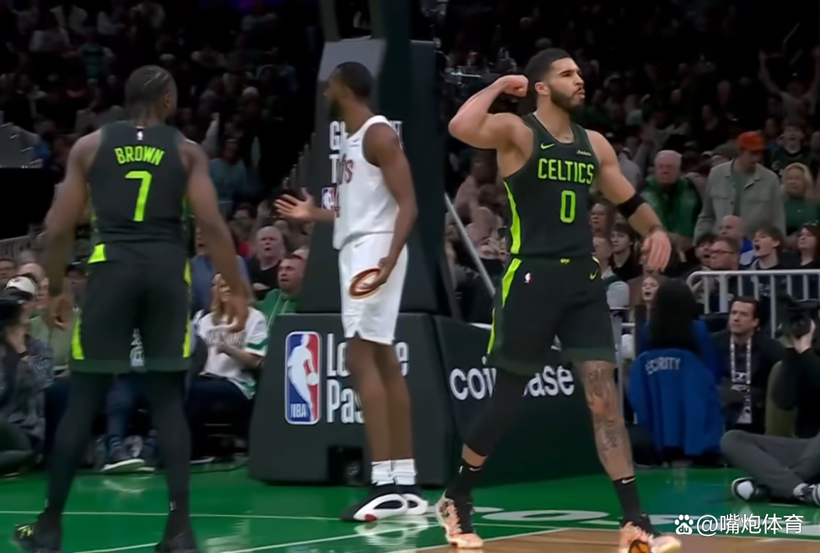 塔图姆爆冷击败独行侠，回归赛场引爆全场！