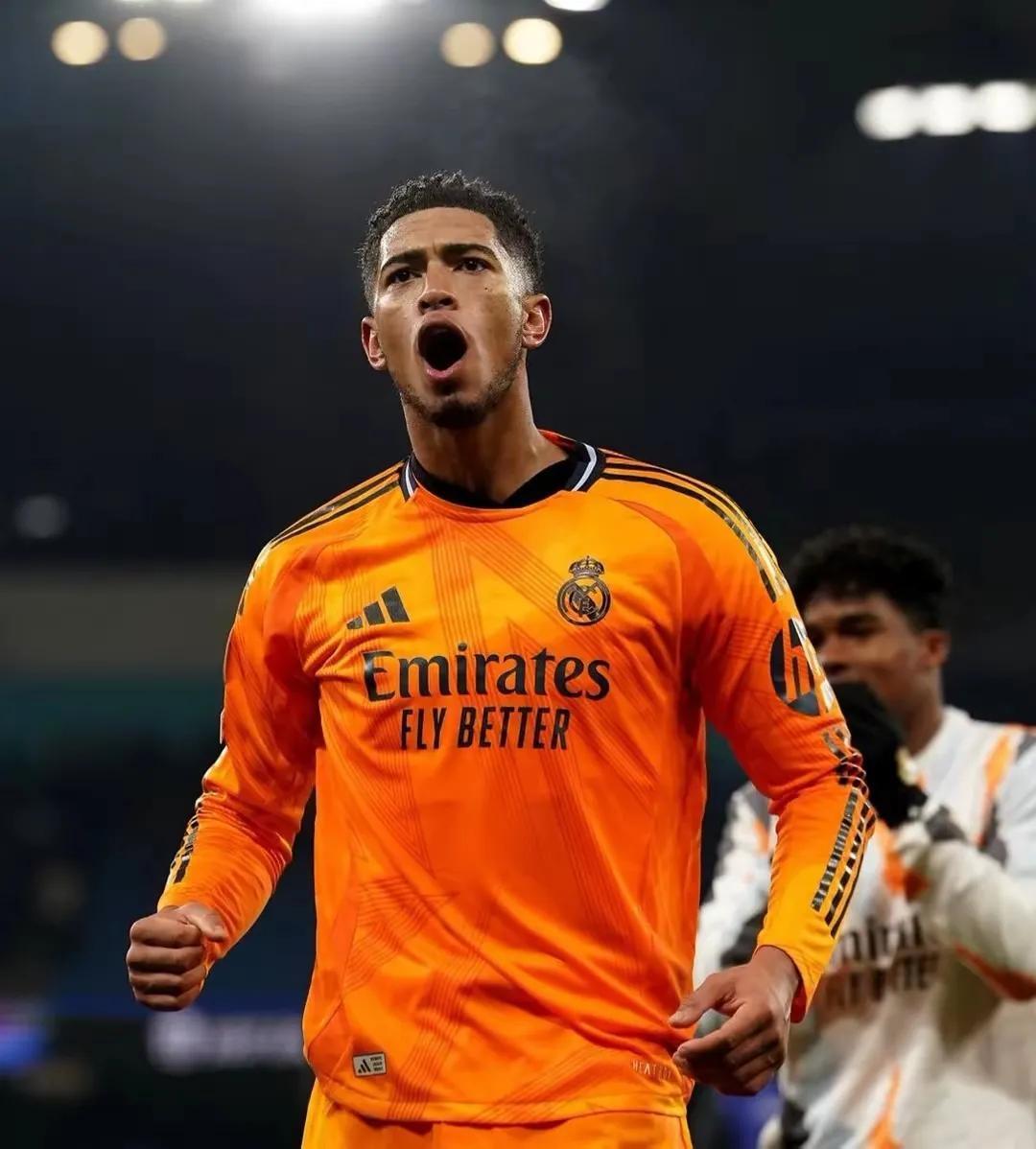 皇马关键一役惨遭绝杀，球迷难掩失望，应该男人联系.