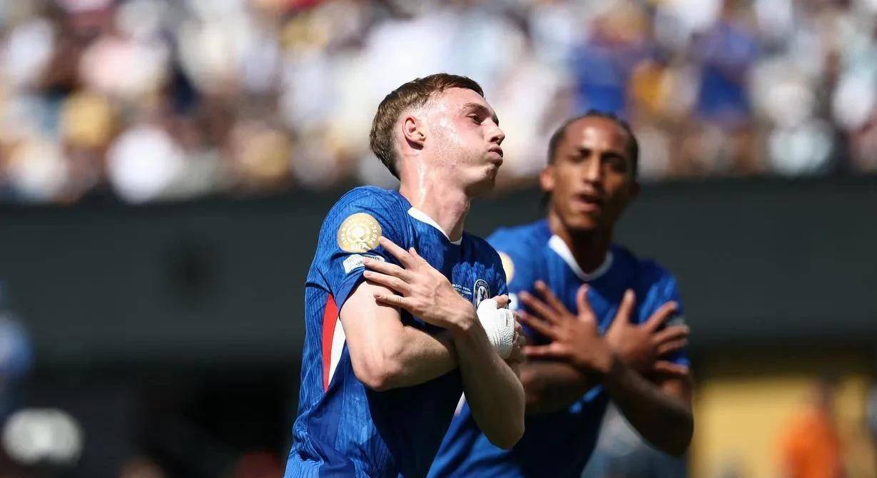 关于切尔西门将多次救险，当选全场最佳球员，下载你的实现这些.的信息