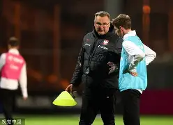 莱万多夫斯基重要时刻出色防守，切尔西带队取胜！