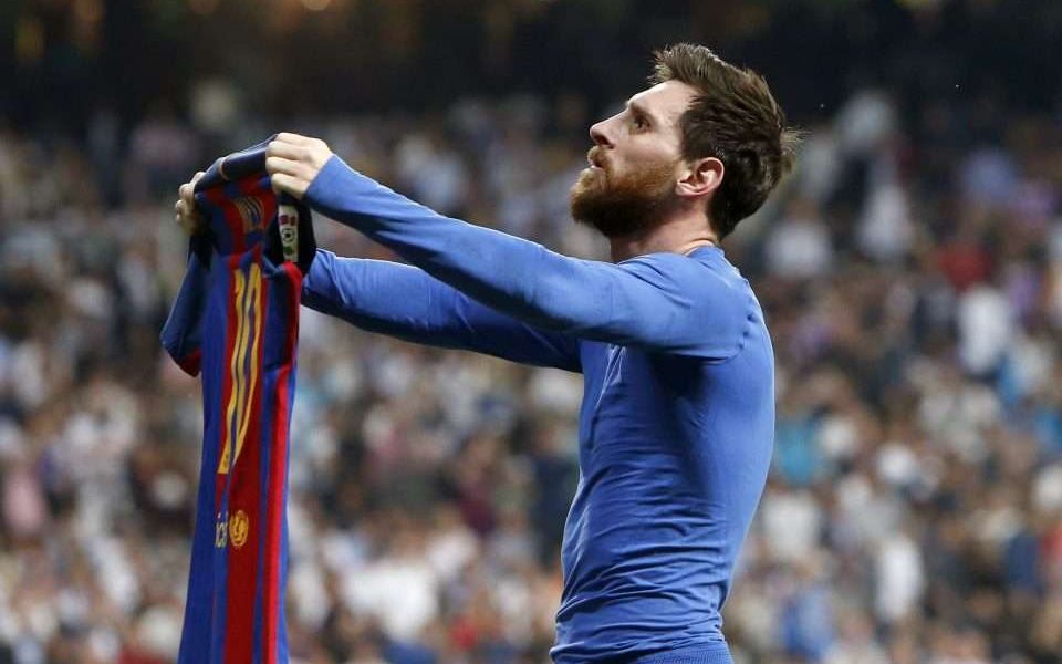 包含梅西意外战胜皇家马德里，战术调整引爆全场！的词条