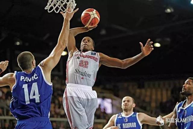 西亚卡姆新星最后时刻胜出表现突出，勇士前途光明！