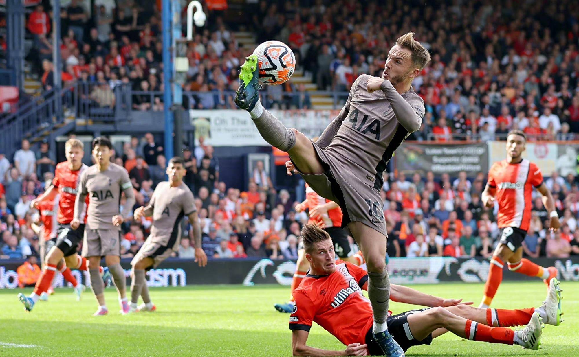 凯恩重返赛场，表现优异首场状态出色，利物浦观众沸腾！