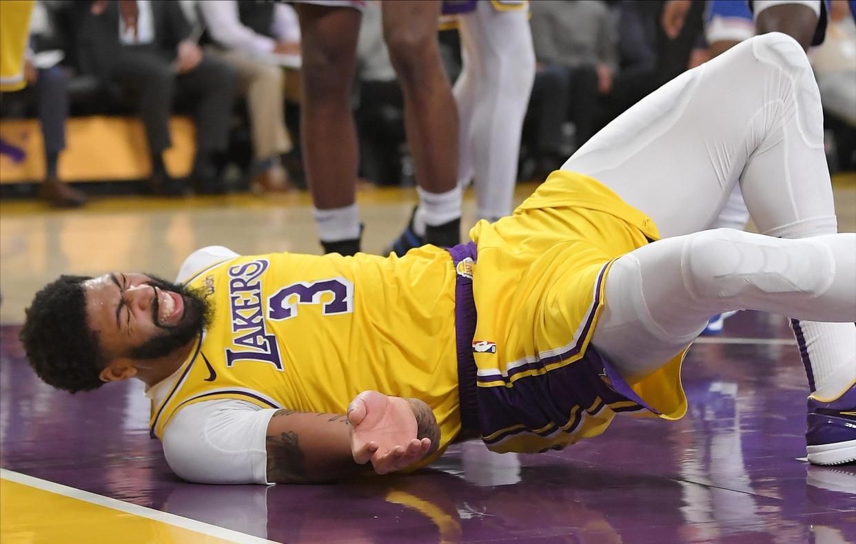 浓眉哥意外战胜澳大利亚队，比赛局势复杂引爆全场！