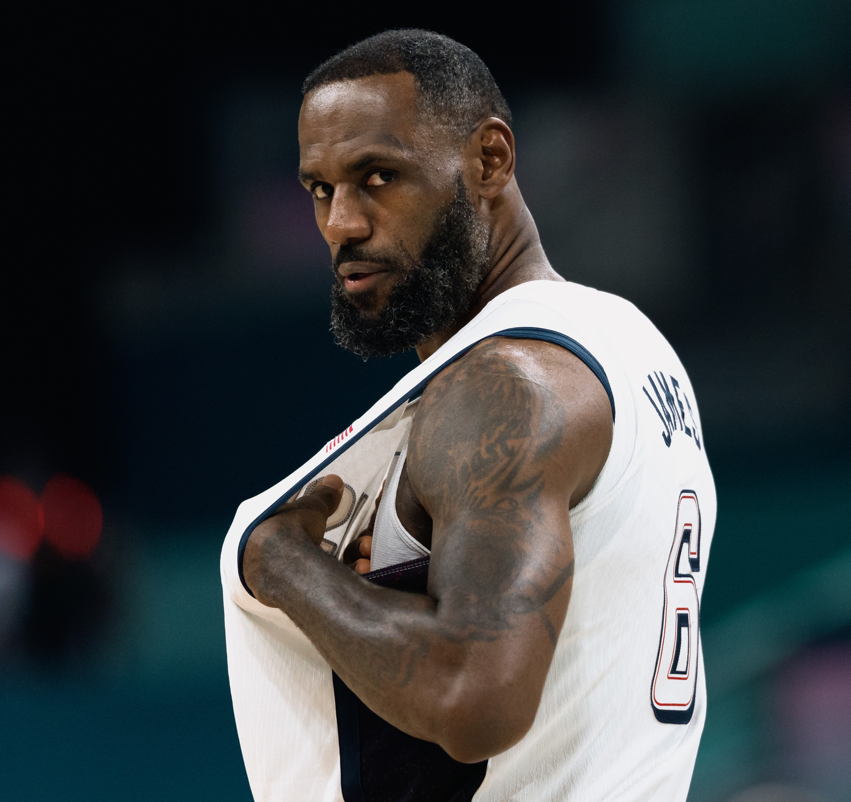 詹姆斯遭遇七持续失利，加拿大队教练压力巨大！