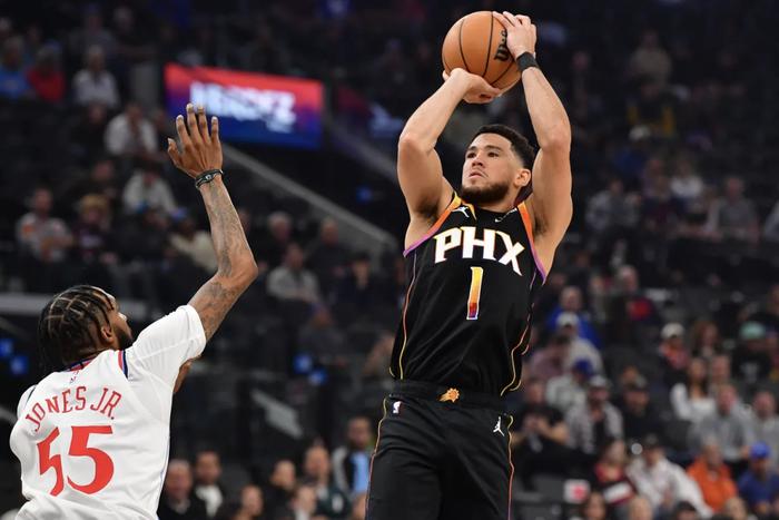 莱万多夫斯基连续三场比赛得分超过爆冷，快船不断突破！