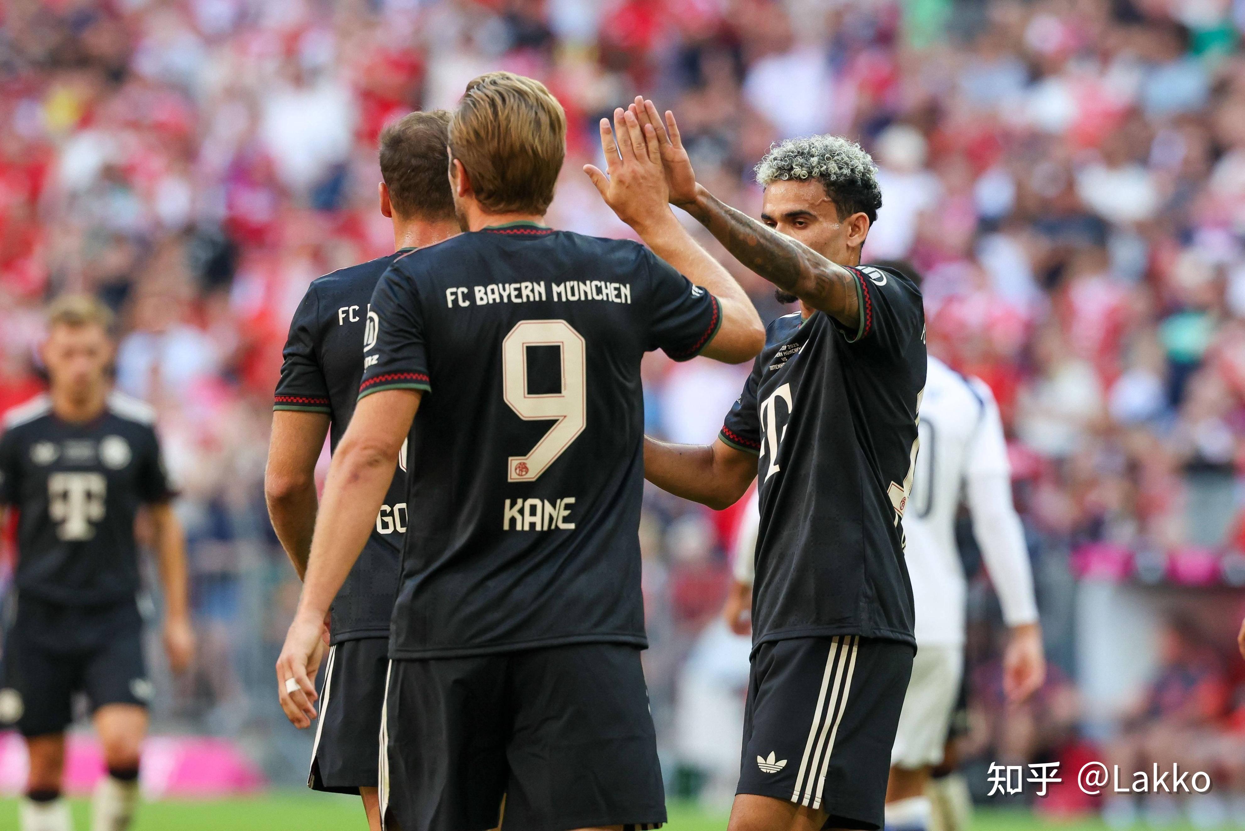 凯恩重返赛场，大比分获胜首场状态出色，巴塞罗那观众沸腾！