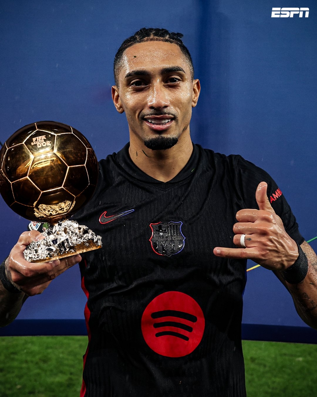 萨拉赫重要时刻锐不可当，拜仁带队取胜！